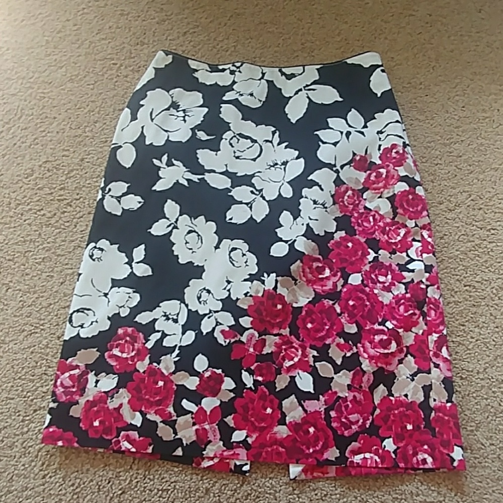 Pencil skirt